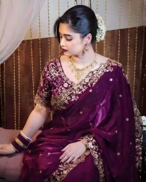 অরজিনাল জিম্মিচু কার্টওয়ার্ক এমব্রয়ডারি ও সিকুয়েন্স পার্টি শাড়ি